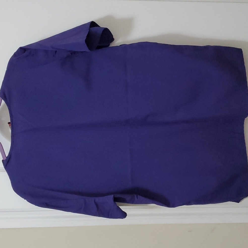 CHEROKEE WORKWEAR Purple Short SleeveV-Neck Scrub Shirt With Pockets Size Medium - Picture 3 of 5